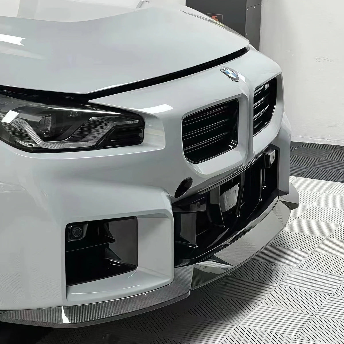 Max Carbon Dry Carbon Frontlippe V2 passend für BMW M2 G87 – Ansicht 3