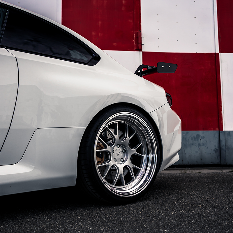 YP FORGED+R Felgen CS1.1 Ultra Deep Lip Gloss Satin Silver/Polished Lip 20/21 Zoll passend für BMW M2 G87 | G87Parts.de