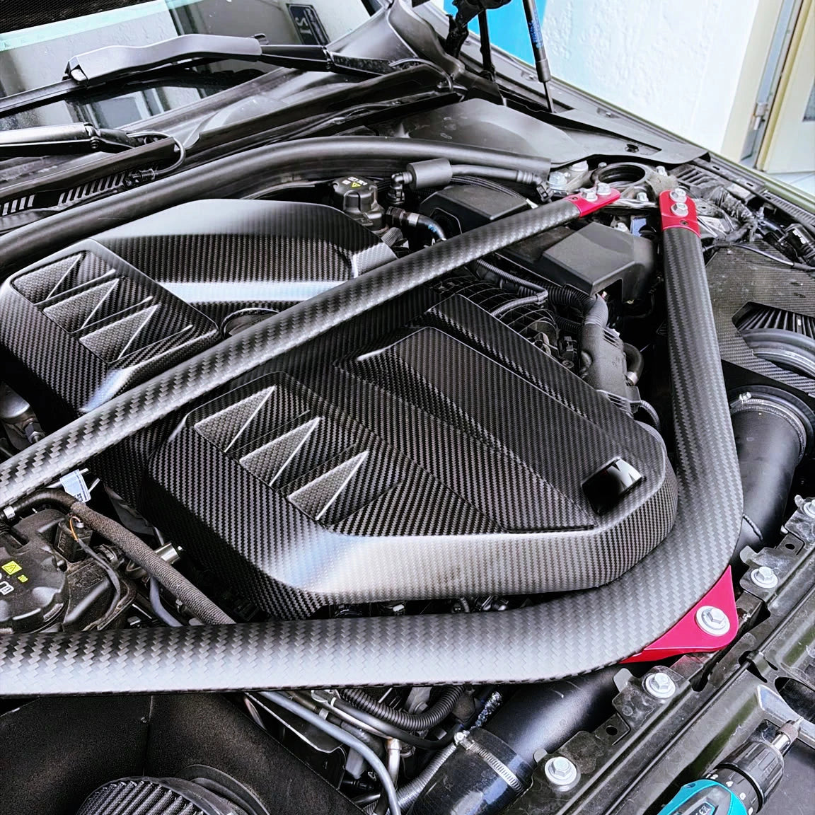 Max Carbon Dry Carbon "Final Edition" Ultra Domstrebe / M3 G80 G81 / M4 G82 G83 passend für BMW M2 G87